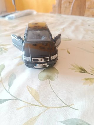 Maqueta Audi A4 Negra