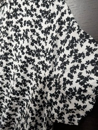 Vestido blanco y negro