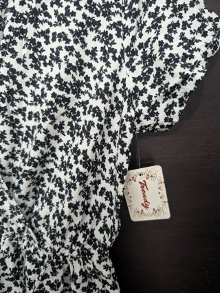 Vestido blanco y negro