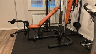 Máquina de gimnasio y Bicicleta estática