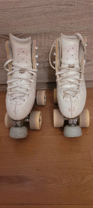 Patines para patinaje artístico. Bota Edea Esordio