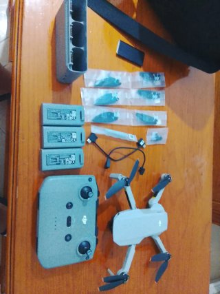 DJI Mini 2 SE Drone + Accesorio