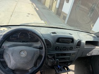 Mercedes-Benz eSprinter 2005