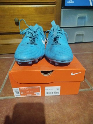 Botas de fútbol Nike Phantom GX Academy 38.5