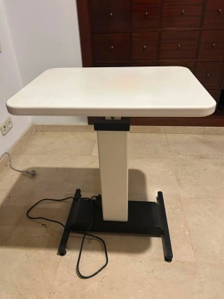 Mesa elevable eléctrica blanca