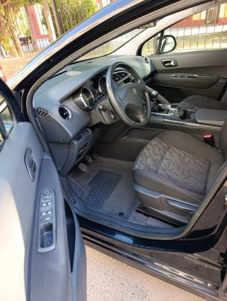 Peugeot 3008 2011