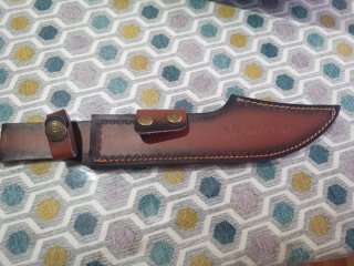 Cuchillo de caza madera y metal