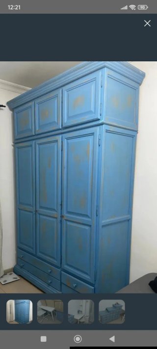 Armario 3 puertas con altillo 3oo€
