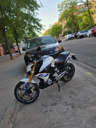 BMW G 310 R Naked negociable