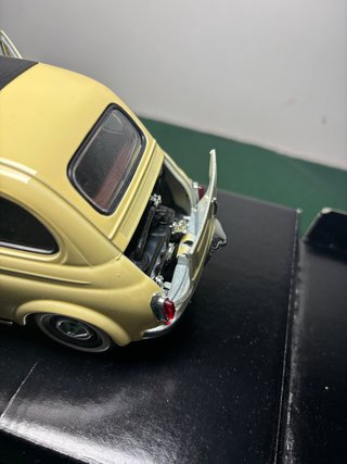 Fiat 500 (1960) Solido Prestige 1:18 - Panna con S