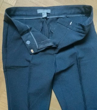 Pantalones negros, vendo 2=15€ y 1=10€