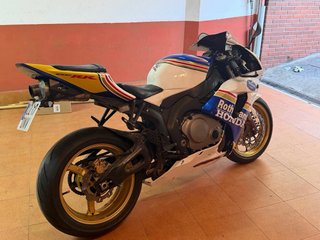 Honda CBR 1000 RR 2005