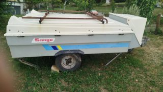 Se vende carro tienda en buen estado