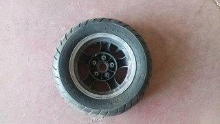 Llanta Piaggio Hexagon 180cc 2T Delantera
