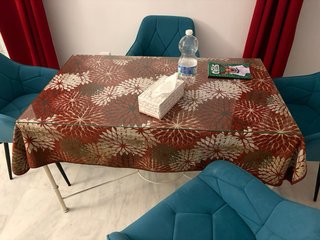 Mesa de salón forja y cristal con tapete