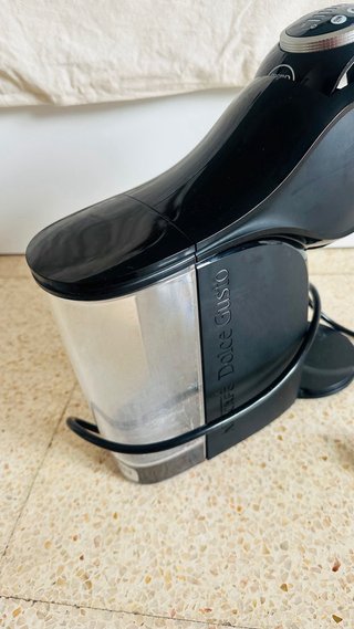 Cafetera Dolce Gusto Negra