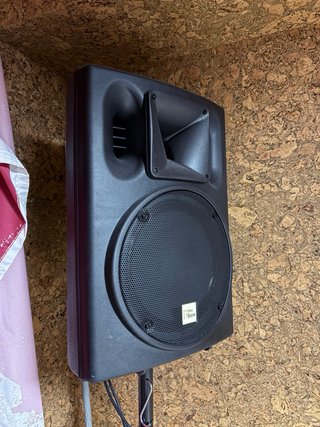 Equipo de sonido mesa y PA’s