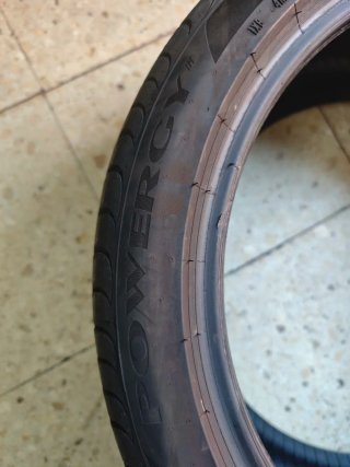 4 Neumáticos Pirelli 235/40 R18