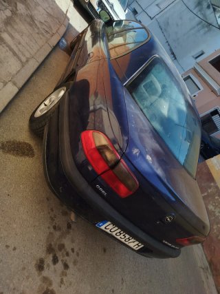 Opel Omega 2.0 gasolina