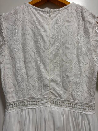 Vestido de fiesta blanco encaje