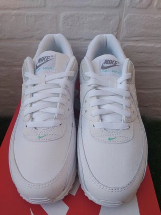 Nike Air Max 90 Blancas y turquesa
