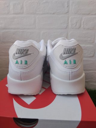 Nike Air Max 90 Blancas y turquesa