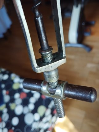 Cavatappi vintage a campana in ottone