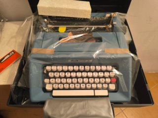 Olivetti Studio 46 Máquina de Escribir Azul