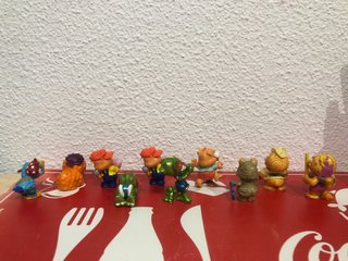 Figuras Kinder variadas