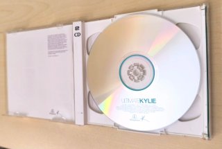 Lote CD Ultimate Kylie y DVD Madonna