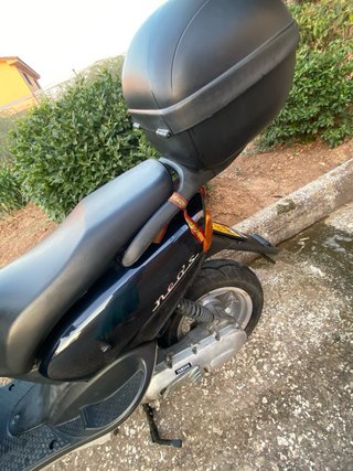 Ciclomotor Yamaha YN 50, Neos