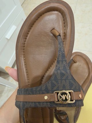 Sandalias Michael Kors Marrón y Dorado