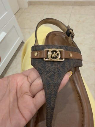 Sandalias Michael Kors Marrón y Dorado