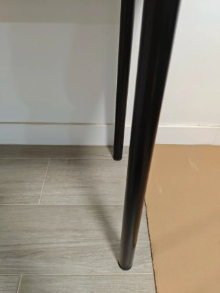 Escritorio blanco con cajonera verde Ikea