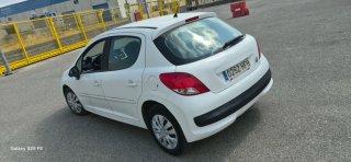 Peugeot 207 2011