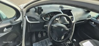 Peugeot 207 2011