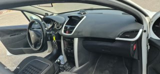 Peugeot 207 2011
