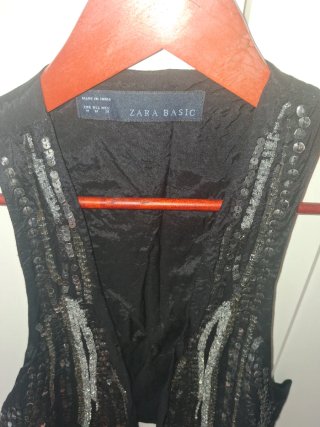 Chaleco Zara fiesta lentejuelas negro talla M