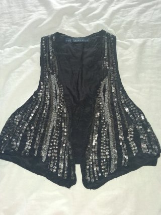 Chaleco Zara fiesta lentejuelas negro talla M