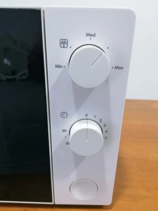 Microondas Ikea 20L Blanco. Se encuentra en Jerez