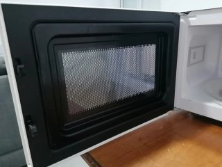 Microondas Ikea 20L Blanco. Se encuentra en Jerez