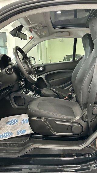 SMART fortwo 60kW81CV electric drive coupe