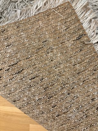 Alfombra gris pelo largo