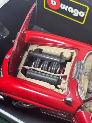 Bburago Mercedes 300 SL Roadster 1957 1:18