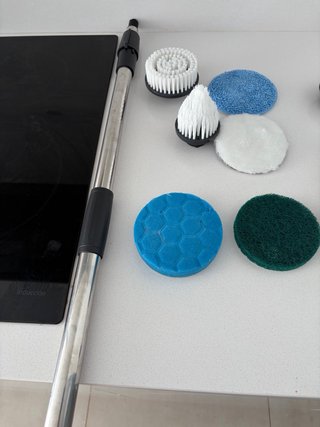 Cepillo eléctrico de limpieza