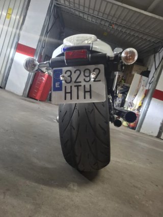 Moto Cruiser Blanca