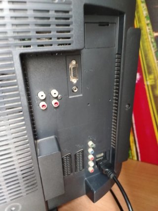 Televisión Sony 32 LCD casi sin uso
