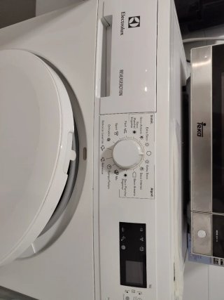URGE VENDER: Secadora Electrolux Blanca