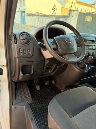 Nissan NV400 2018