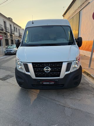 Nissan NV400 2018